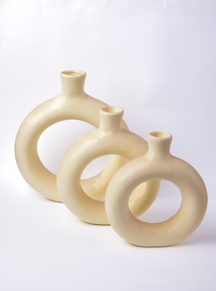 Off-White Donut Vase
