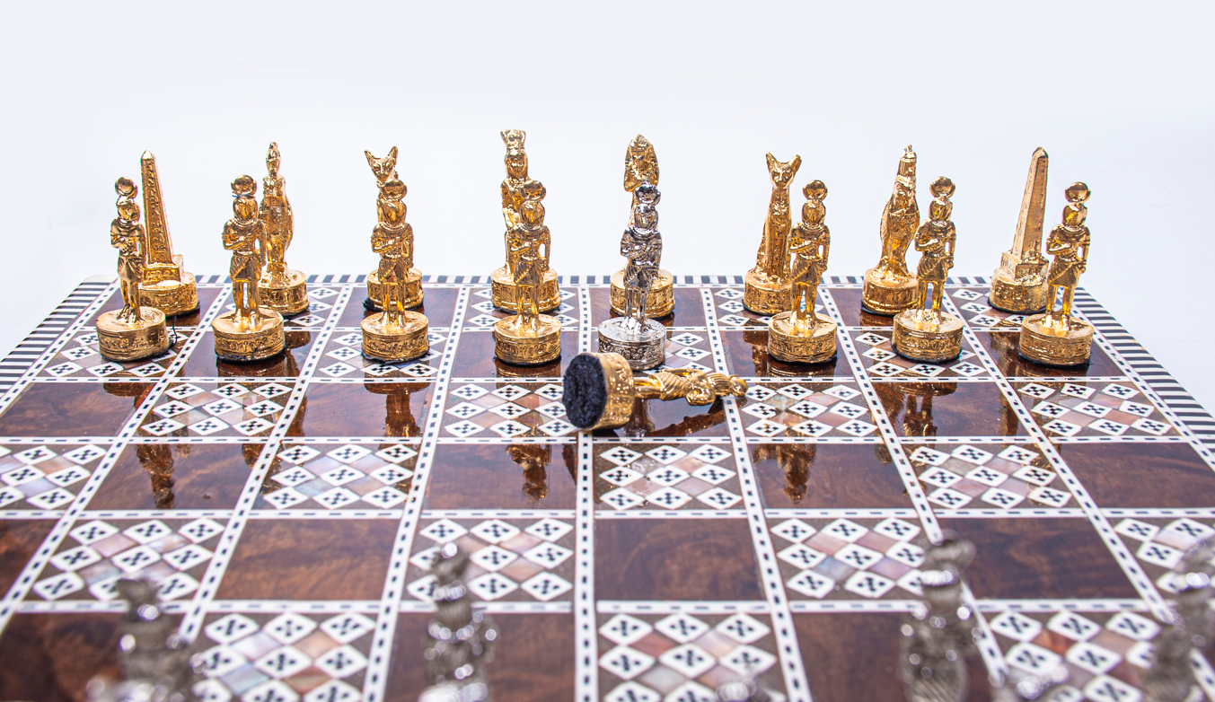 Handmade Chess board with pharaonic pieces & box