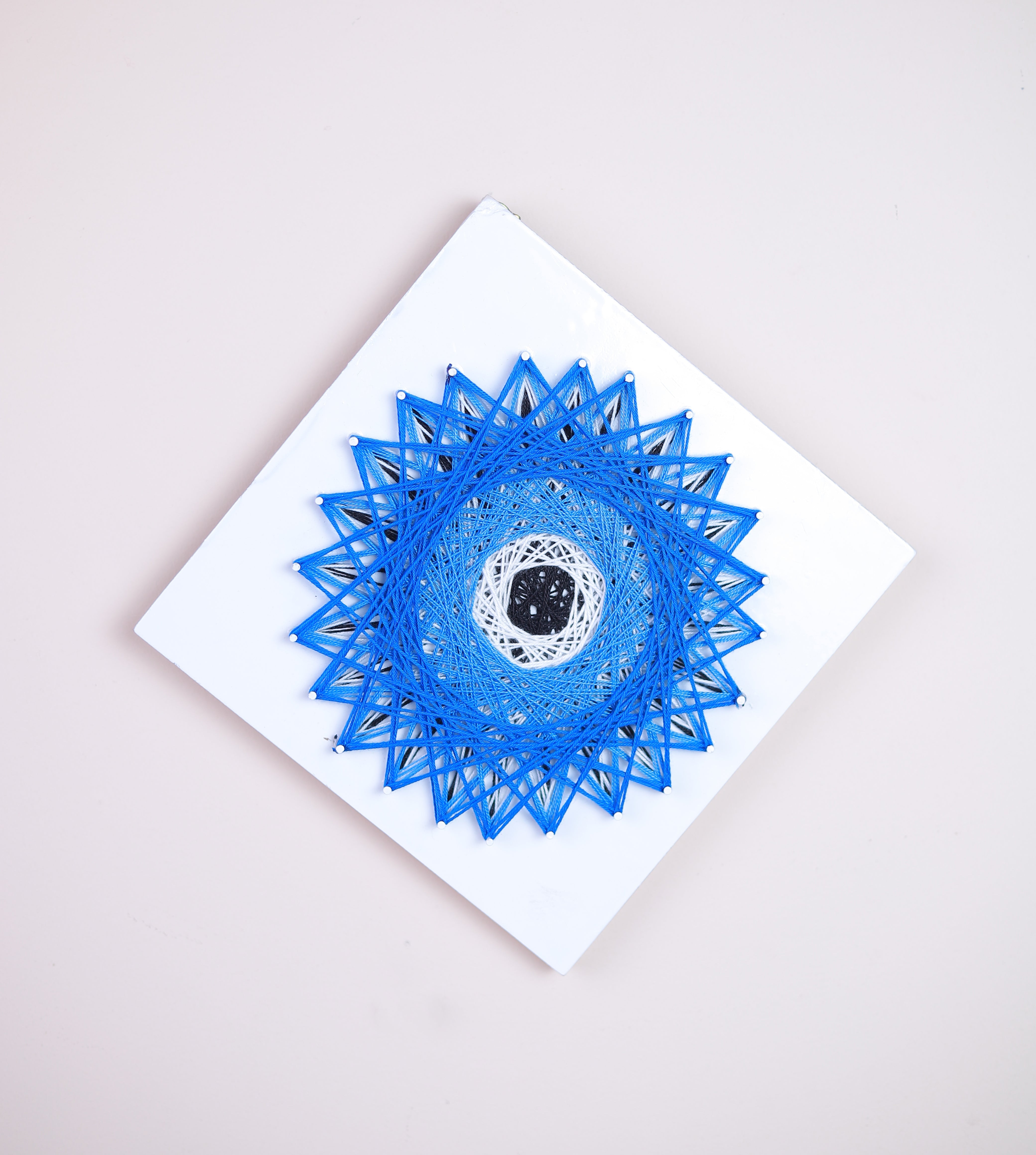 Blue String Art – Fowa